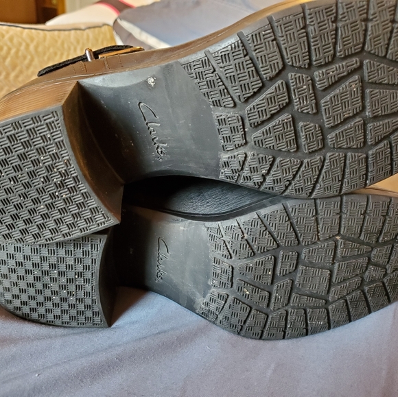 Like new boots- Hollis Pearl - Picture 3 of 6